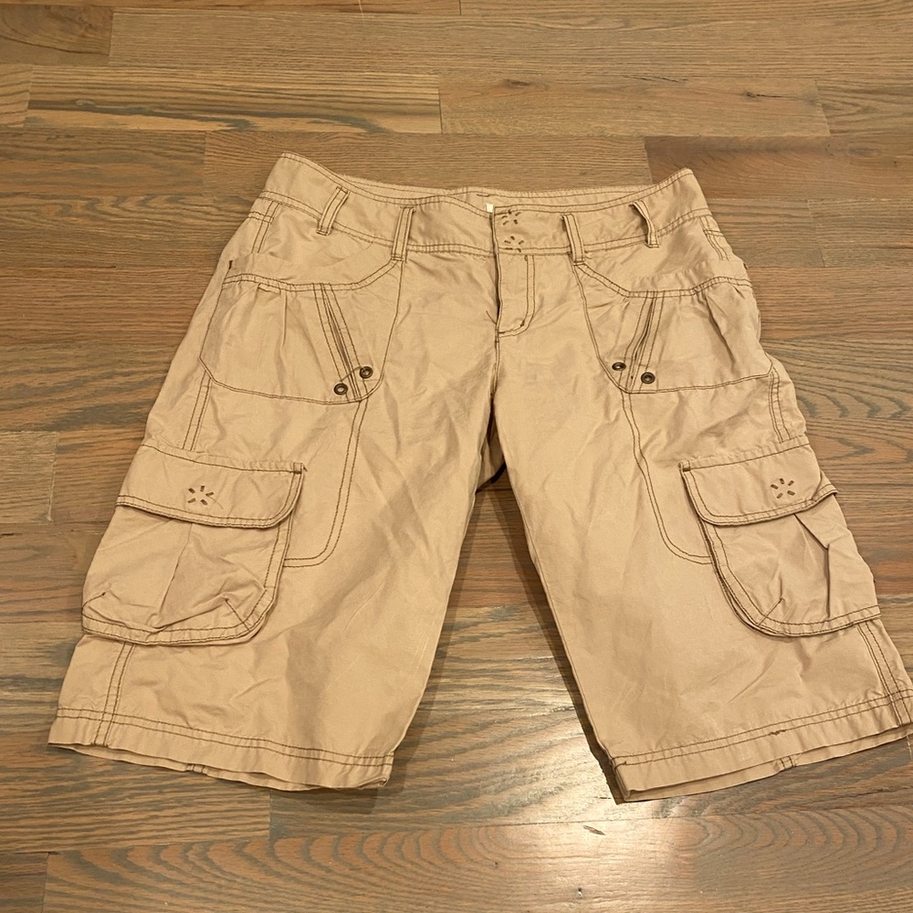 DKNY women shorts size 8